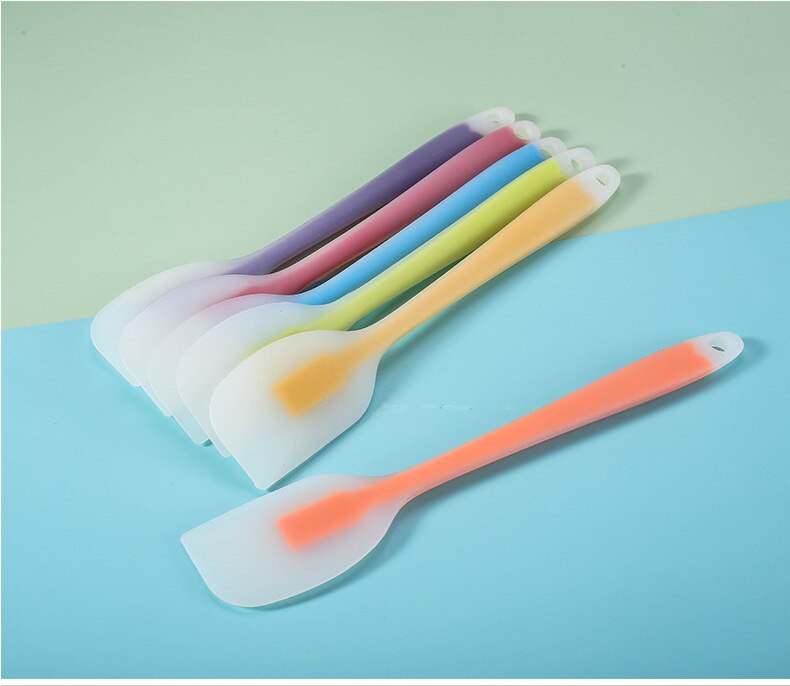 Food grade silicone kitchenware heat resistance and safety features